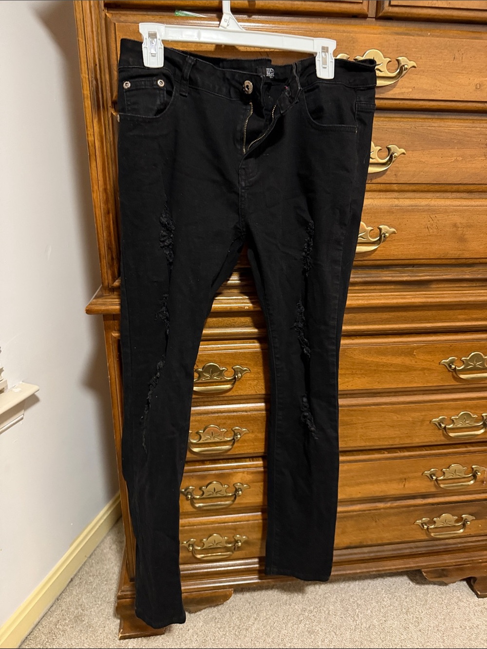Women's Black Skinny Distressed Jeans - Stretch Fit
